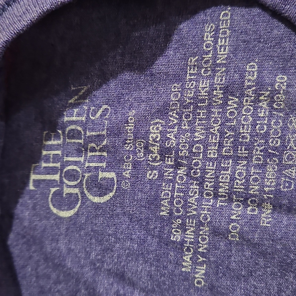 The Golden Girls TV Show Short sleeve Purple Graphic Tee Small - Picture 2 of 5